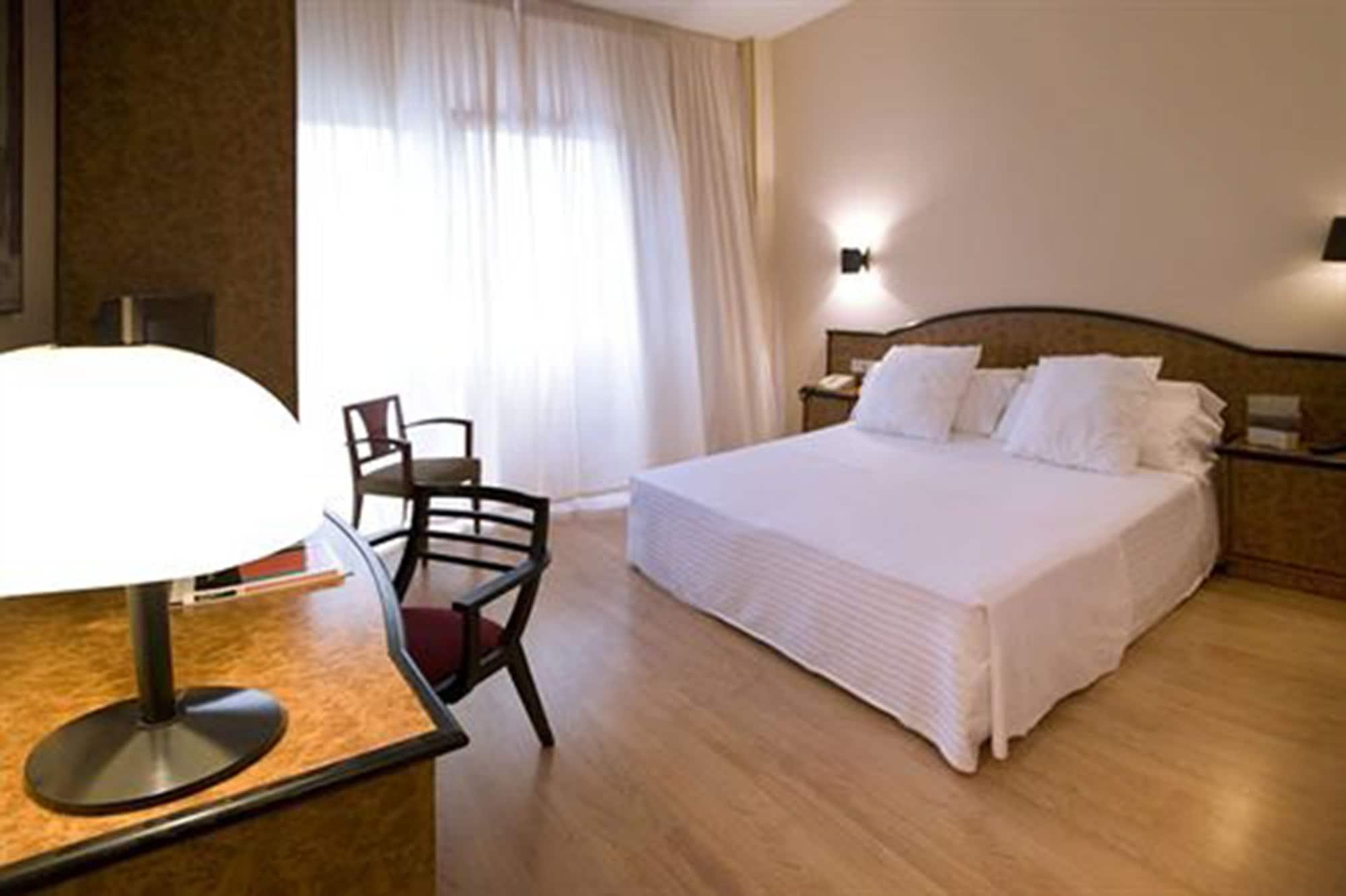 וילפרנקה דל פנדס Hotel Air Penedes מראה חיצוני תמונה
